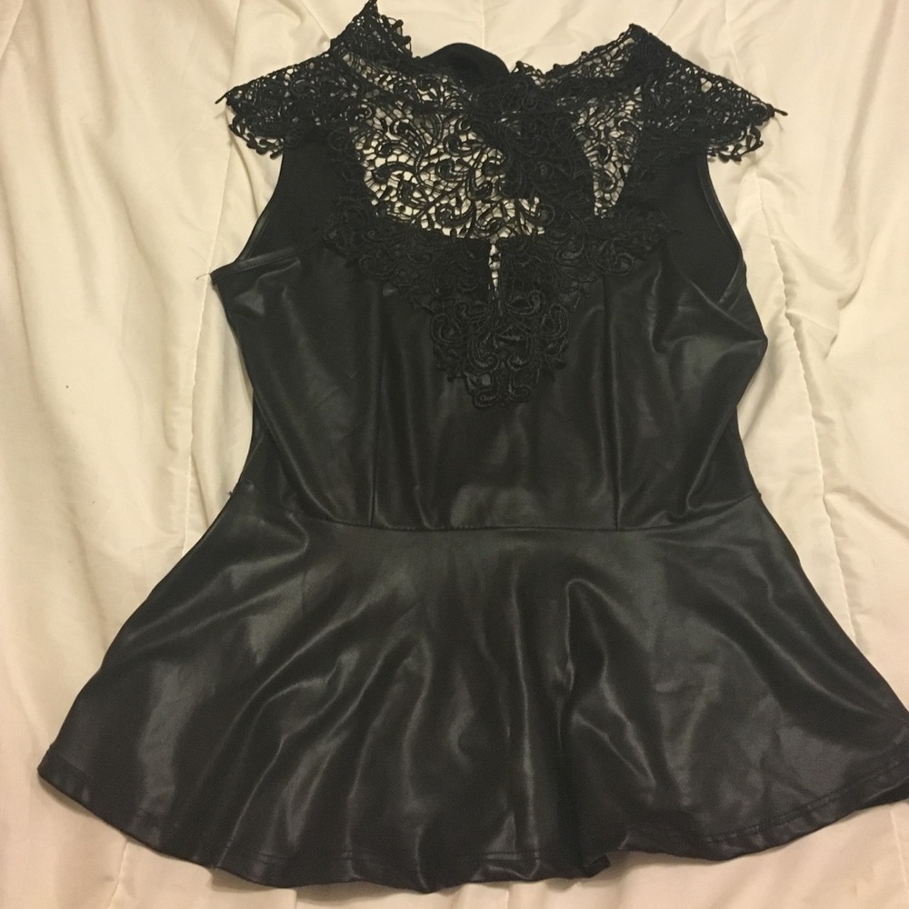 Windsor pleather peplum lace open back top size m